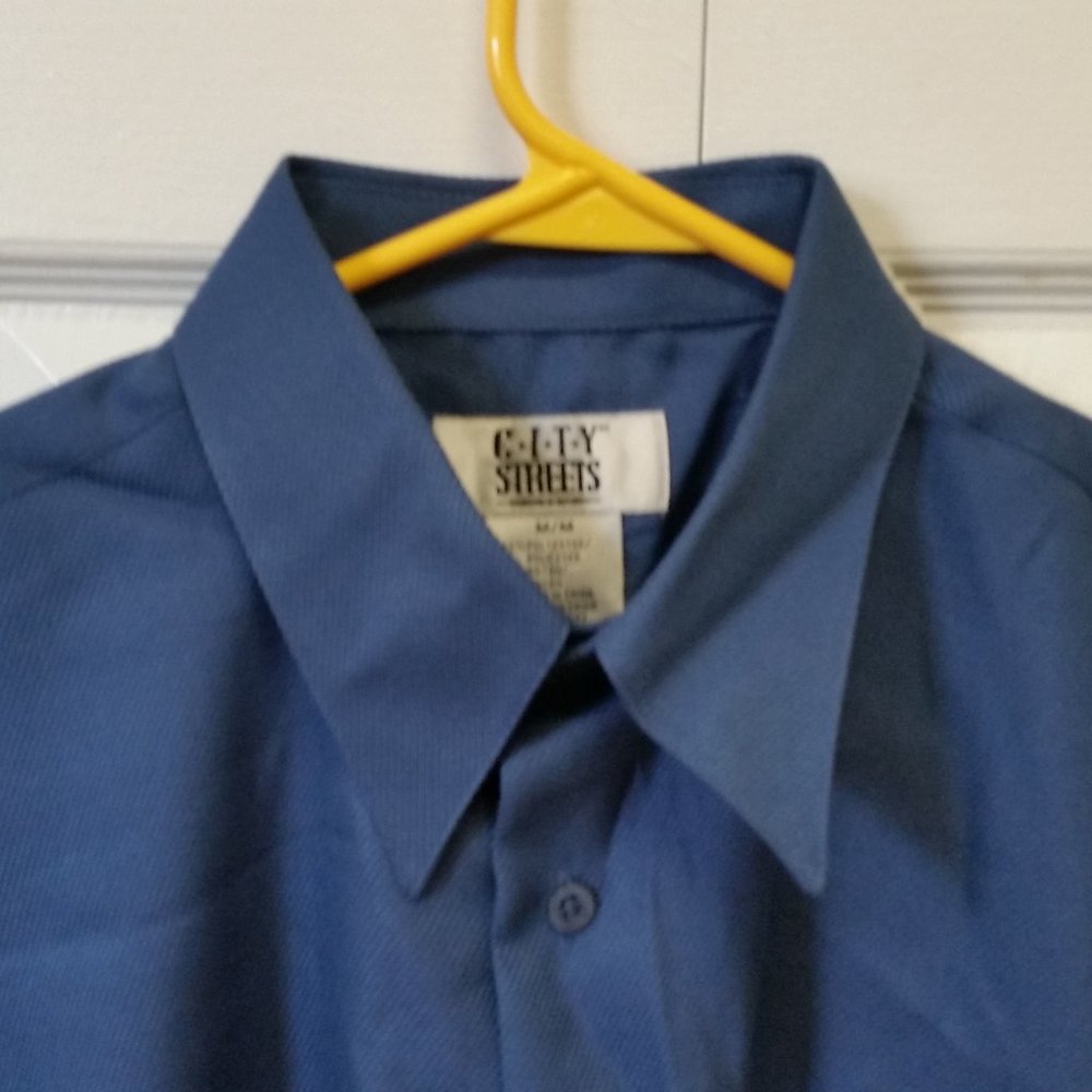 City Street LS Blue Dress Shirt - Size Medium